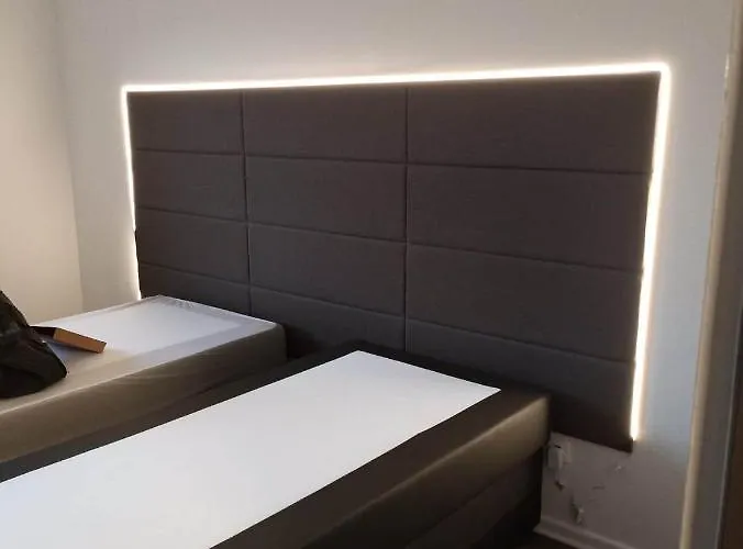 Gauche Avec Balcon *