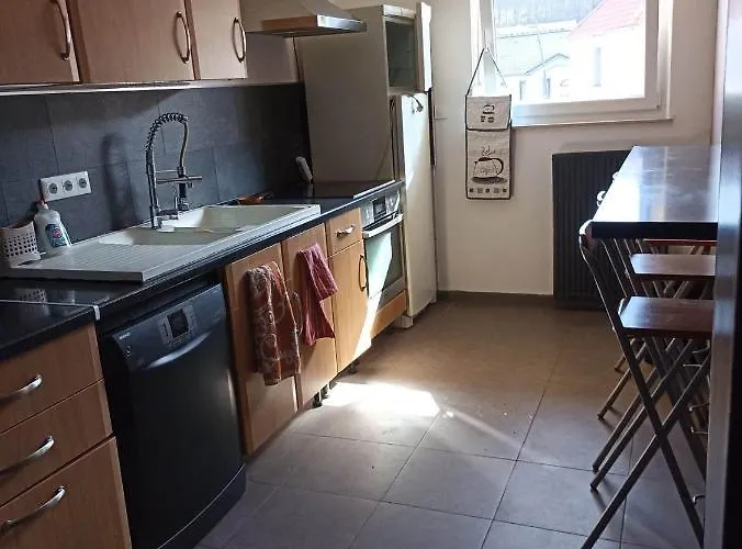 Gauche Avec Balcon Apartmán