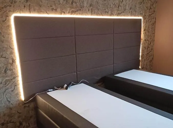 Gauche Avec Balcon *